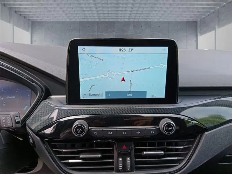 Ford Kuga usata a Bari (18)