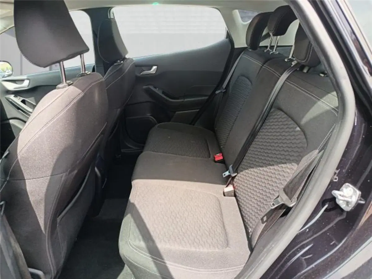 Ford Fiesta usata a Bari (18)