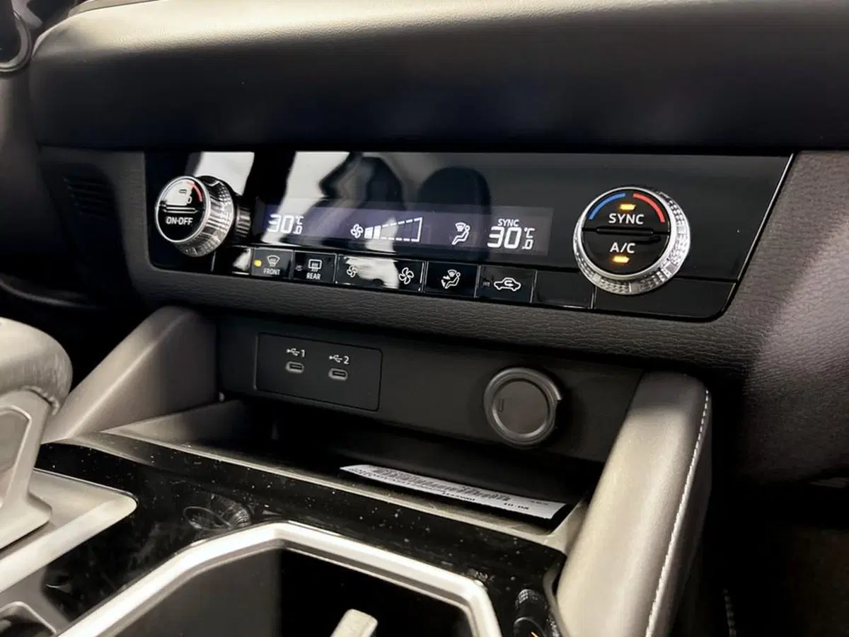 Mitsubishi Outlander nuova a Piacenza (13)