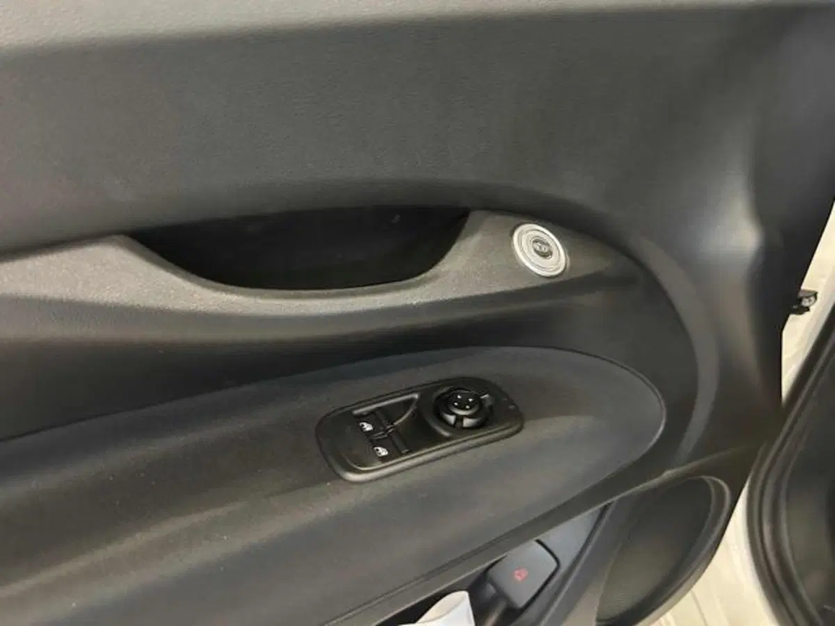 Fiat 500e nuova a Vercelli (11)