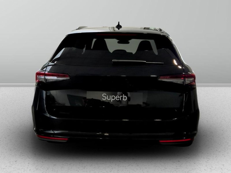 Skoda Superb Station Wagon nuova a Padova (8)
