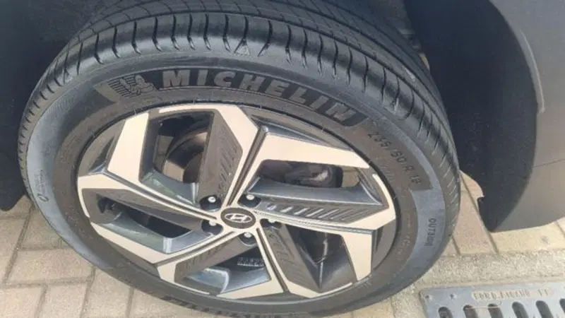 Hyundai Tucson usata a Savona (8)
