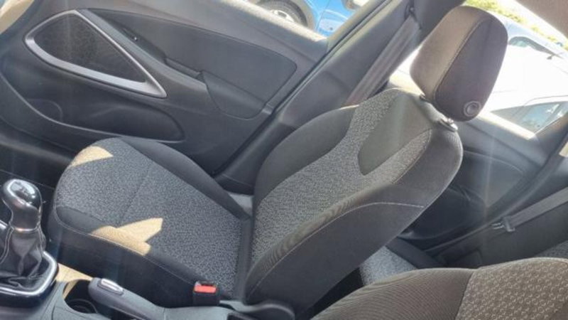 Opel Crossland X usata a Savona (15)