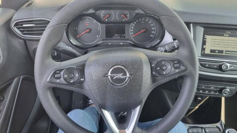 Opel Crossland X usata a Savona (7)