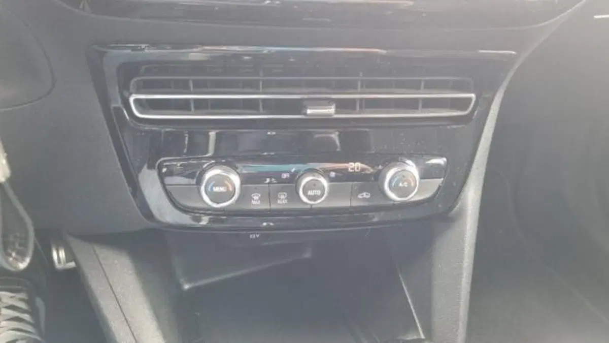 Opel Mokka usata a Savona (7)