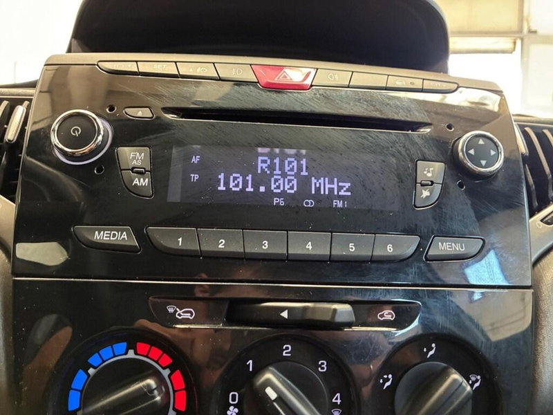 Lancia Ypsilon usata a Torino (9)