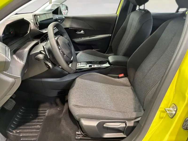 Peugeot 208 nuova a Torino (7)
