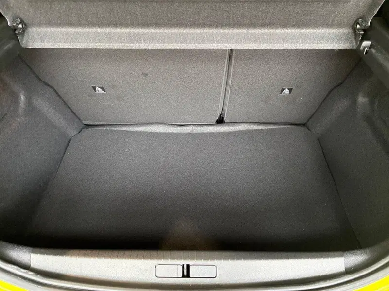 Peugeot 208 nuova a Torino (9)