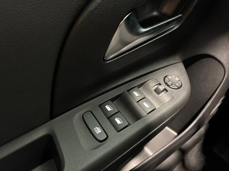 Opel Corsa nuova a Torino (13)