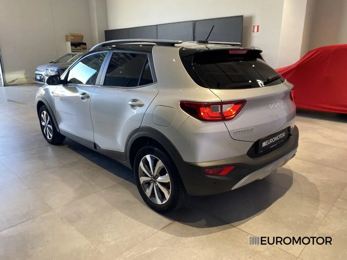 Kia Stonic usata a Bari (10)