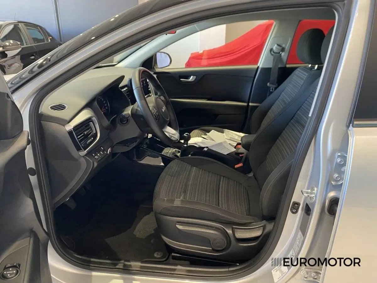 Kia Stonic usata a Bari (14)