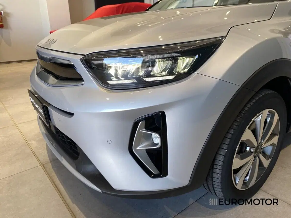 Kia Stonic usata a Bari (5)