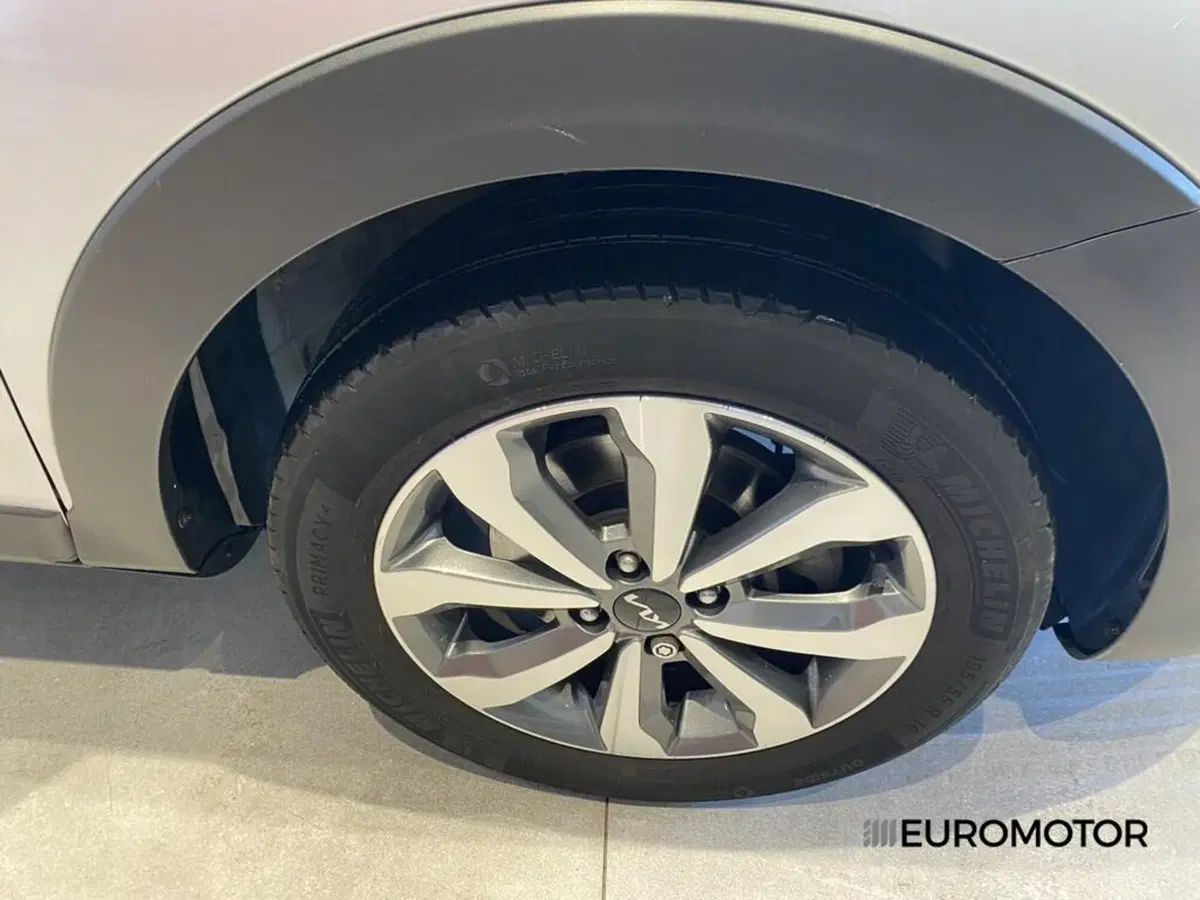 Kia Stonic usata a Bari (6)