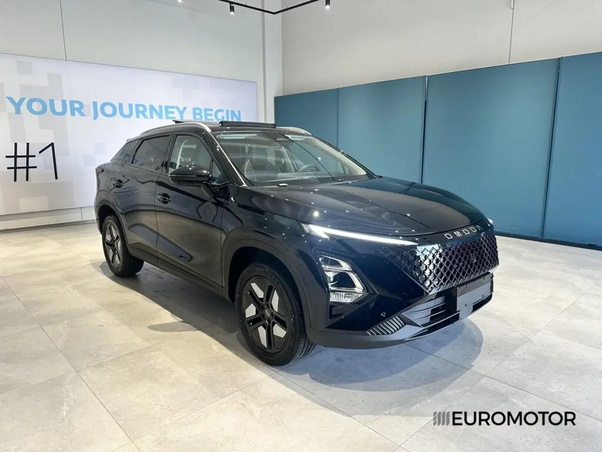 Omoda Omoda 5 SHS-H nuova a Bari (3)
