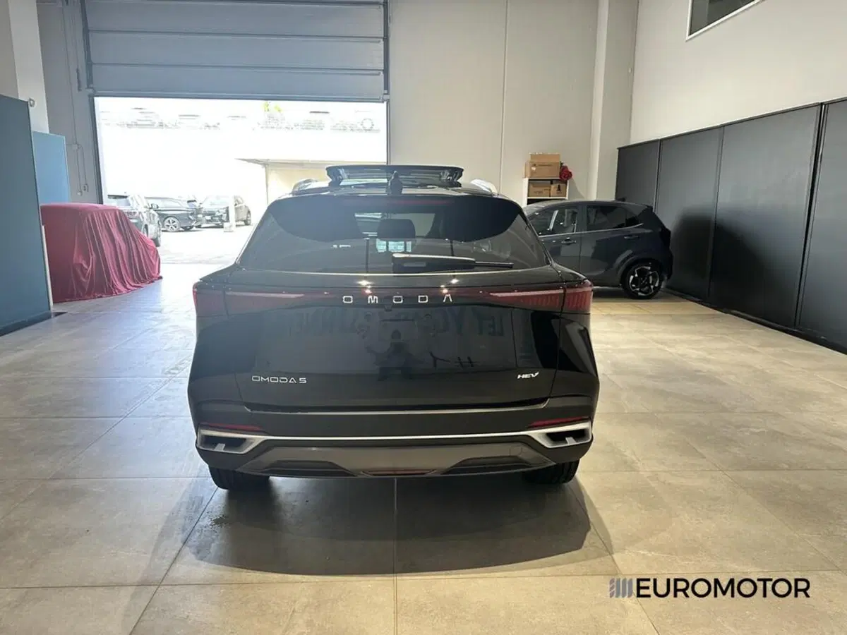 Omoda Omoda 5 SHS-H nuova a Bari (6)