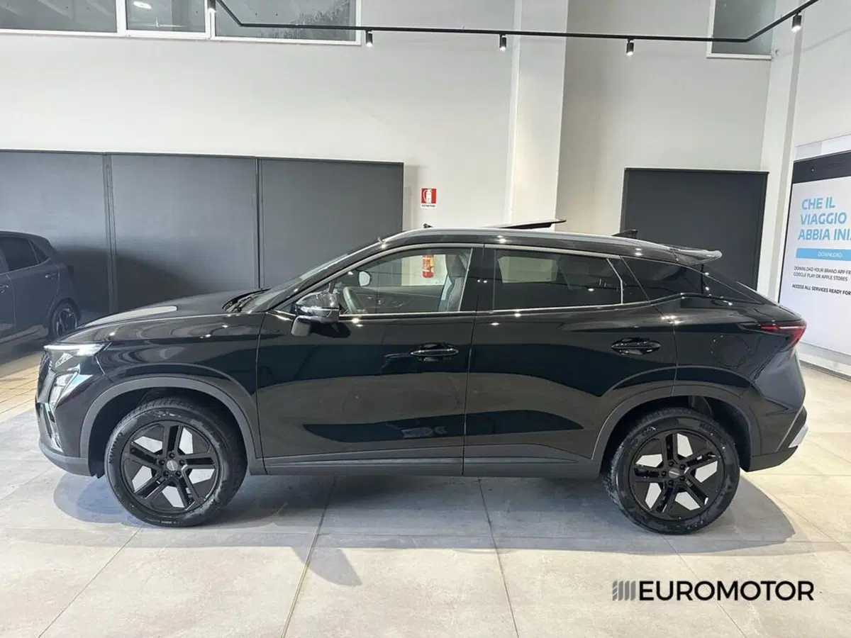Omoda Omoda 5 SHS-H nuova a Bari (9)