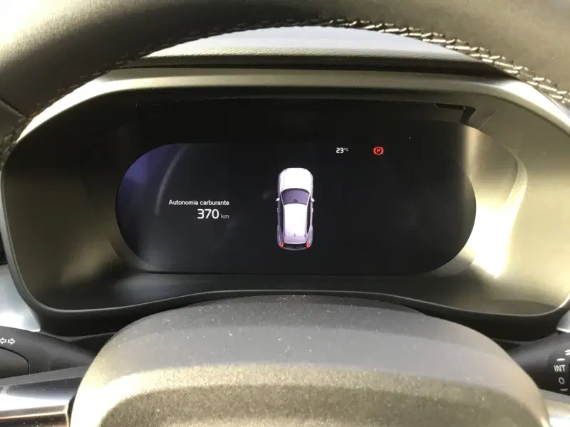 Volvo XC40 nuova a Napoli (11)