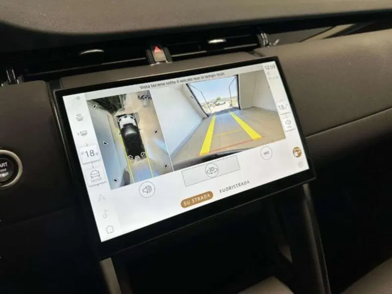 Land Rover Discovery Sport usata a Siena (14)