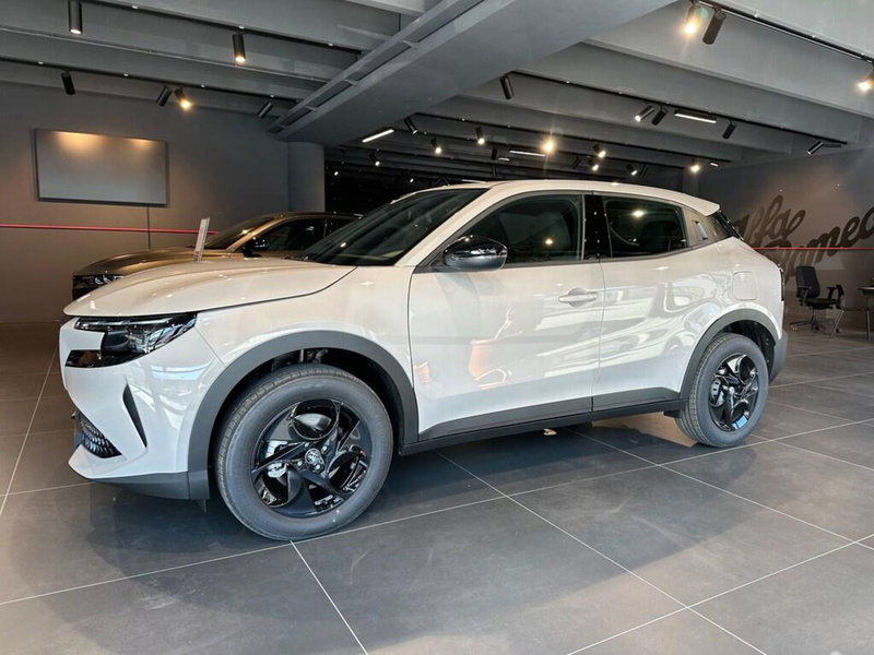 Alfa Romeo Junior nuova a Sondrio (2)