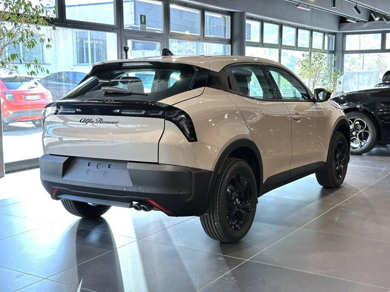 Alfa Romeo Junior nuova a Sondrio (5)