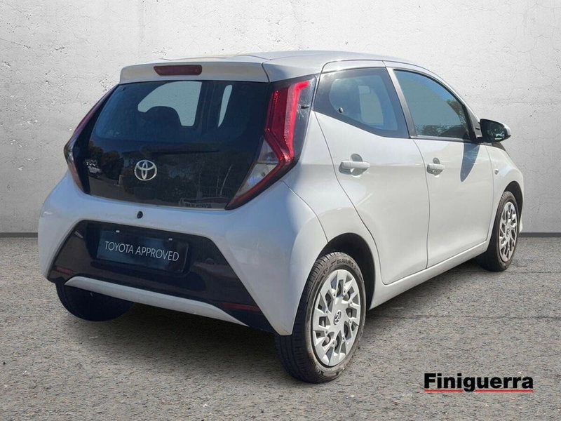 Toyota Aygo usata a Lecco (5)