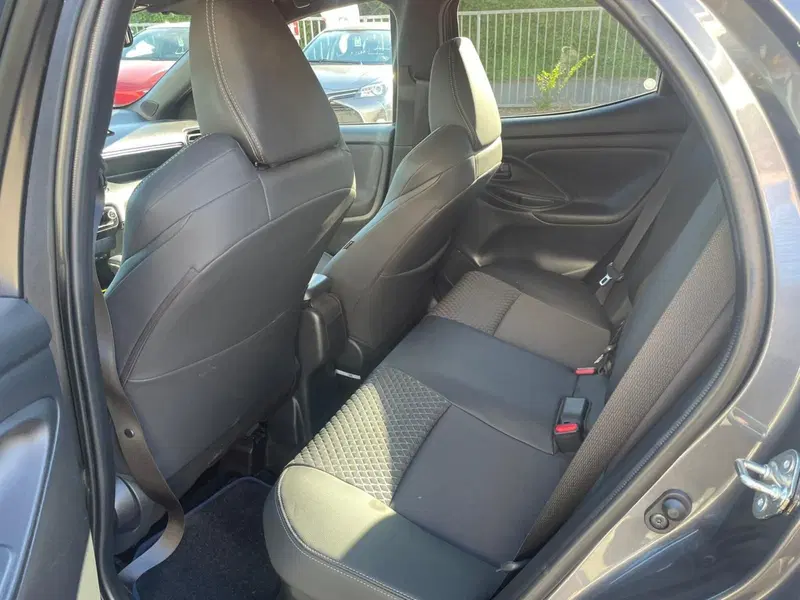 Toyota Yaris usata a Piacenza (9)