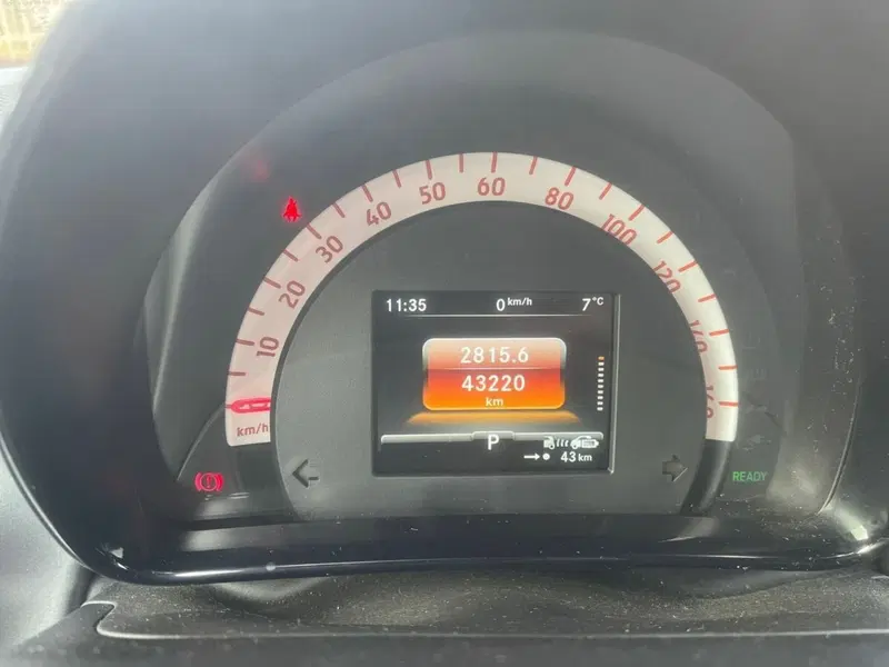 smart Fortwo usata a Lecco (9)