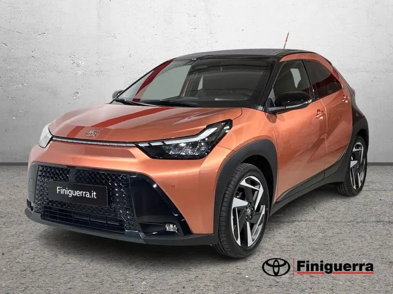 Toyota Aygo X nuova a Lecco