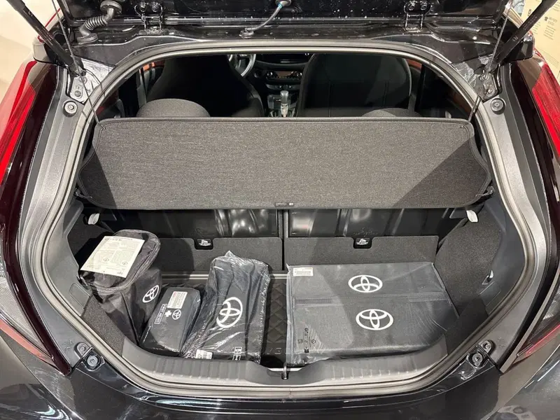 Toyota Aygo X nuova a Lecco (12)