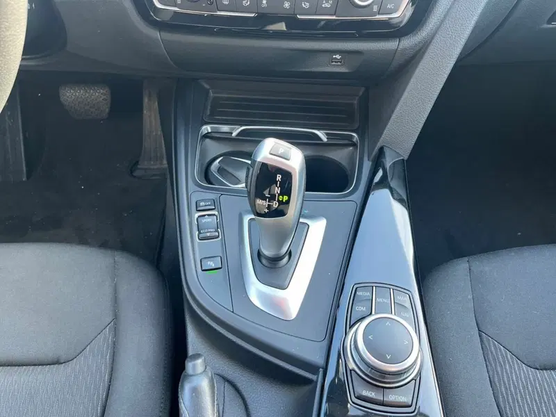BMW Serie 3 Touring usata a Sondrio (14)