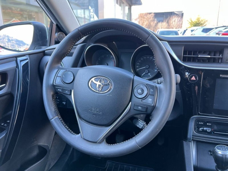 Toyota Auris usata a Sondrio (15)