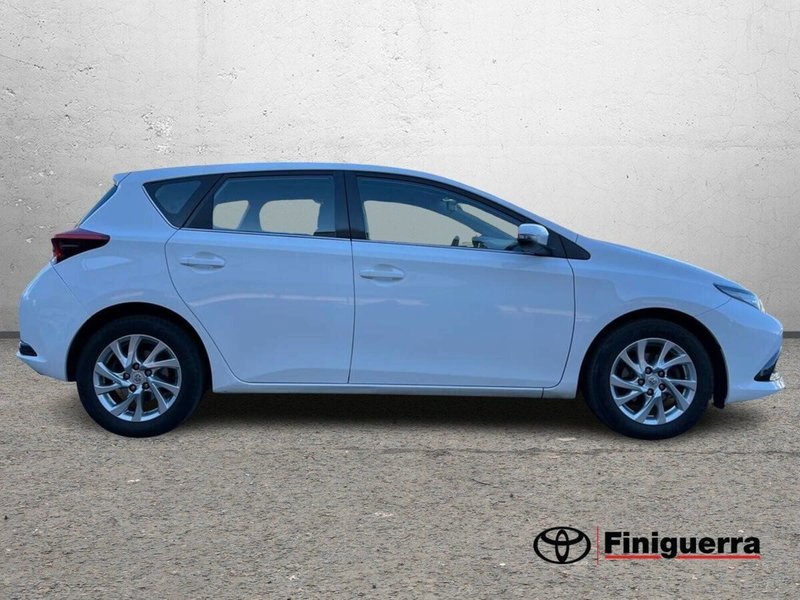 Toyota Auris usata a Sondrio (5)