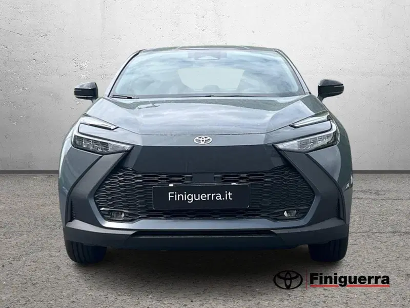 Toyota Toyota C-HR nuova a Lecco (2)