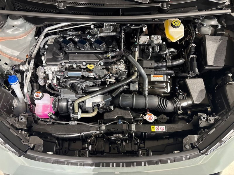 Toyota Aygo X nuova a Sondrio (15)
