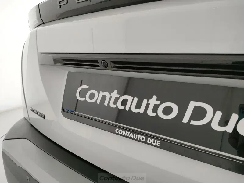 Peugeot 2008 nuova a Caserta (11)