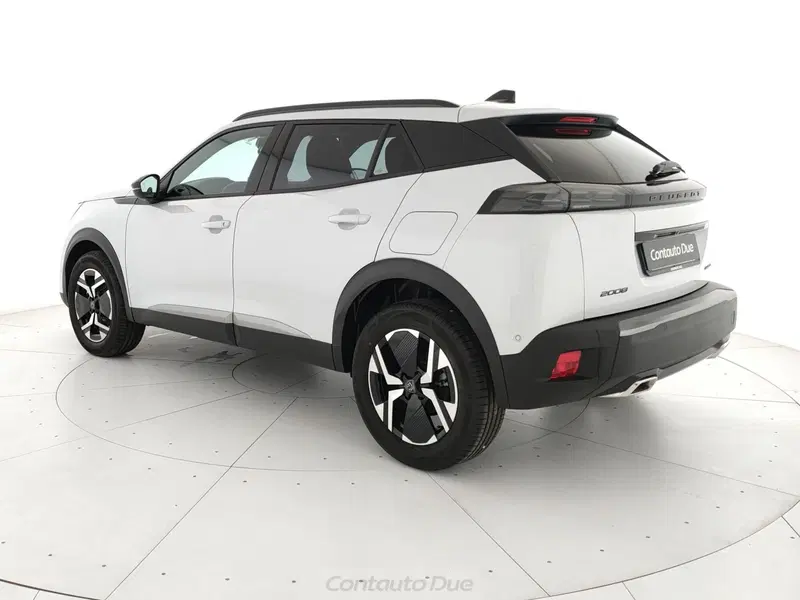 Peugeot 2008 nuova a Caserta (8)