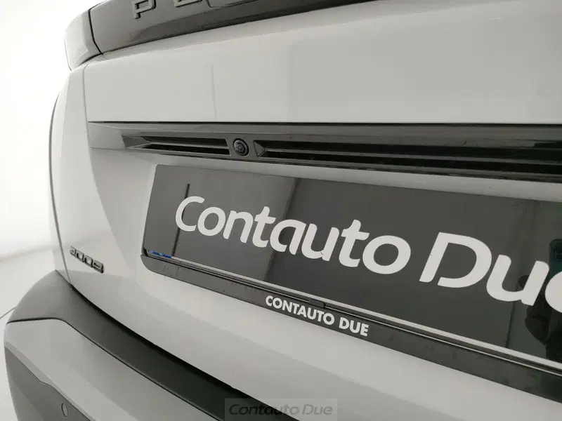 Peugeot 2008 nuova a Caserta (11)