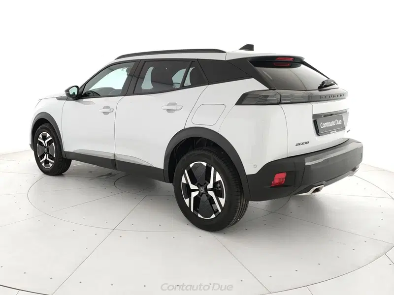 Peugeot 2008 nuova a Caserta (8)