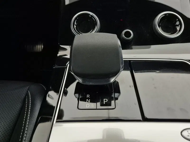 Land Rover Range Rover Velar usata a Torino (11)