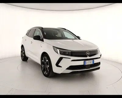 Opel Grandland 1.5 ecotec Ultimate s&amp;s 130cv at8 del 2024 usata a Caserta