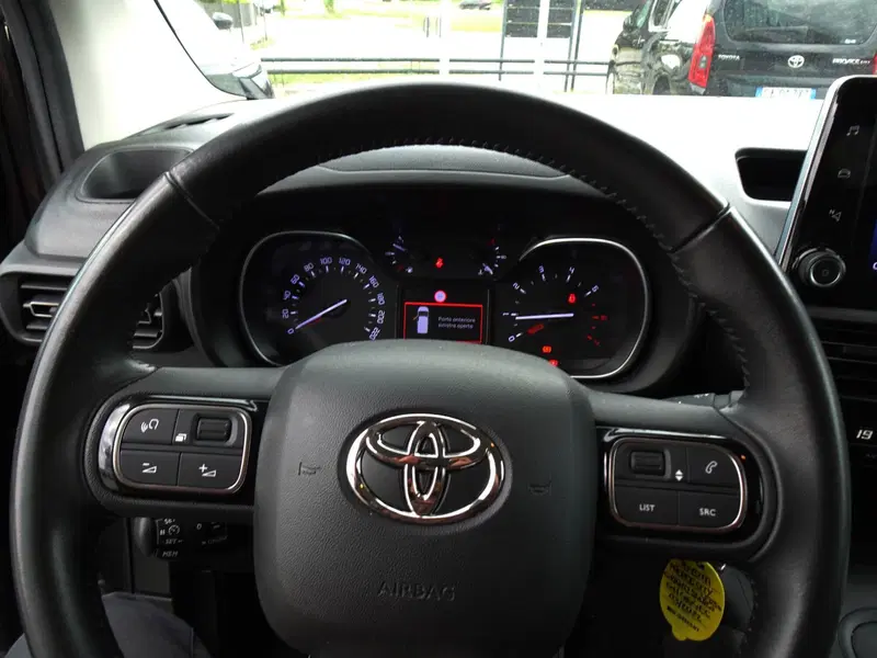 Toyota Proace City Verso usata a Treviso (11)