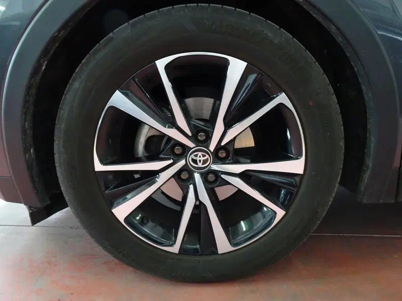 Toyota Toyota C-HR usata a Treviso (7)