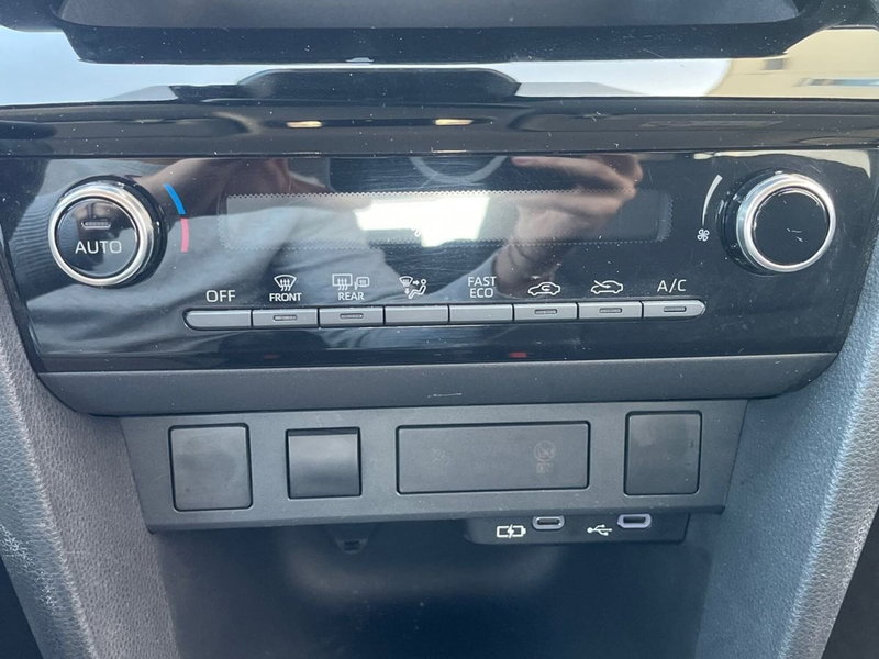 Toyota Yaris Cross usata a Ragusa (13)
