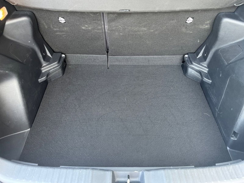 Toyota Yaris Cross usata a Ragusa (6)