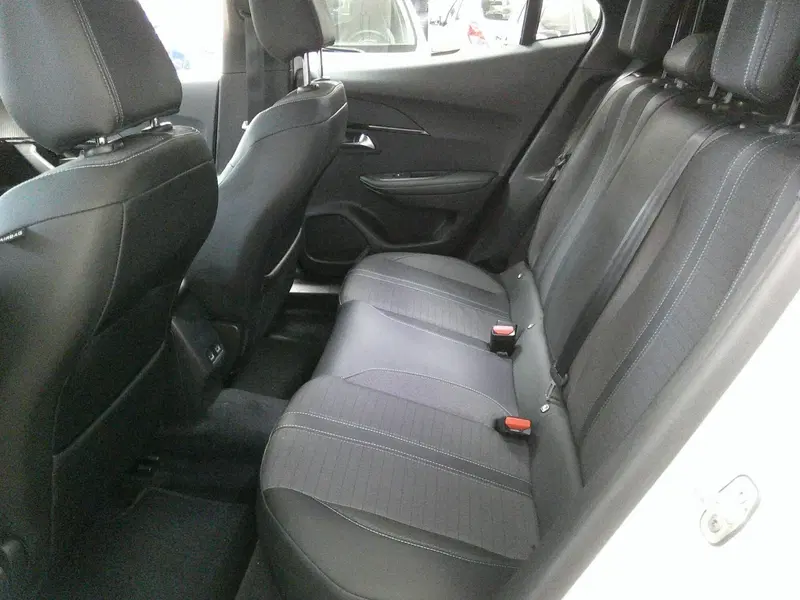 Peugeot 2008 usata a Treviso (11)
