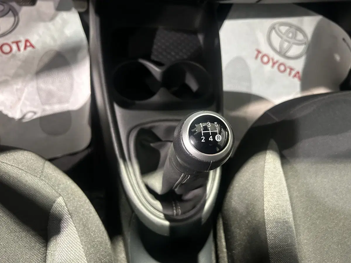 Toyota Aygo X usata a Milano (14)