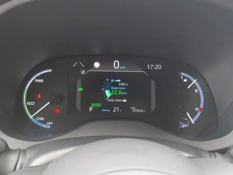 Toyota Yaris Cross usata a Cagliari (10)
