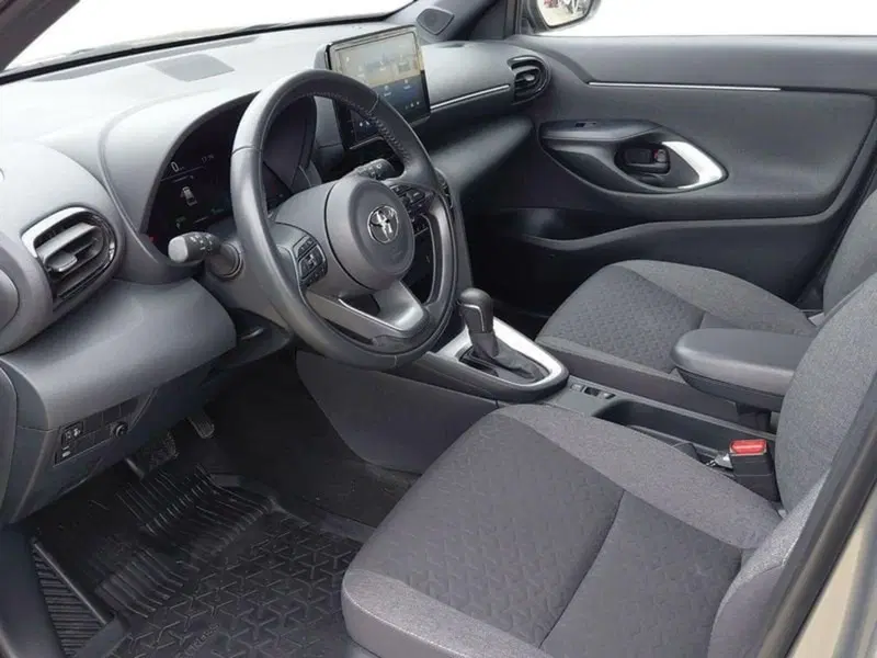 Toyota Yaris Cross usata a Cagliari (8)