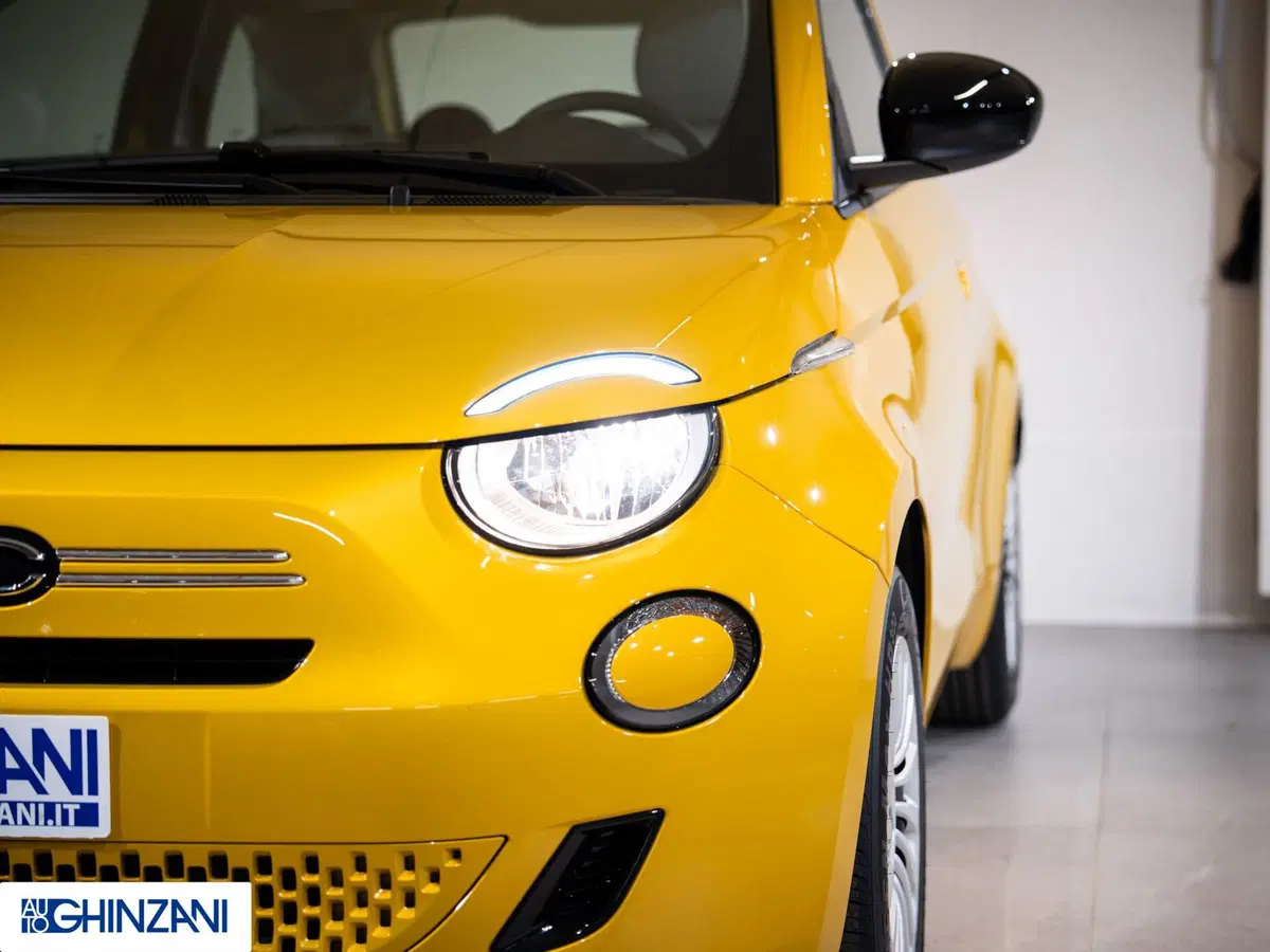 Fiat 500 nuova a Bergamo (15)