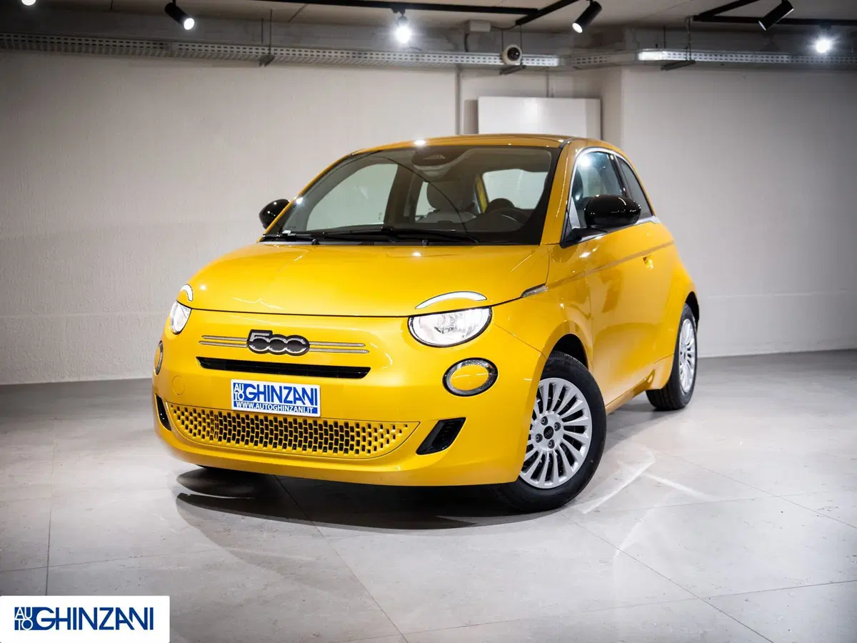 Fiat 500 nuova a Bergamo (2)